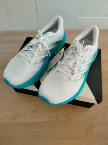 Used Supernova Rise 3 Running Shoes