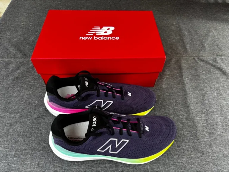 Used New Balance 1080 V15 bike — image 2 of 10
