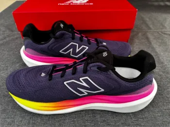 Used New Balance 1080 V15 bike — image 4 of 10