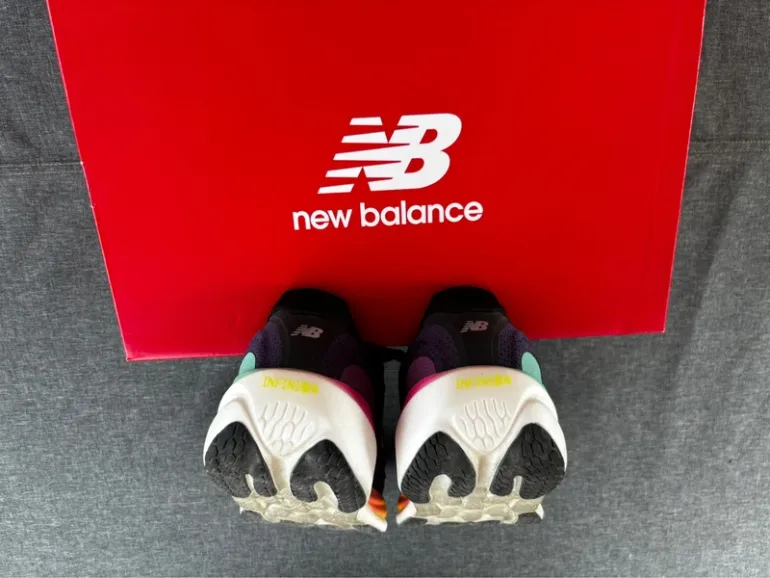 Used New Balance 1080 V15 bike — image 6 of 10