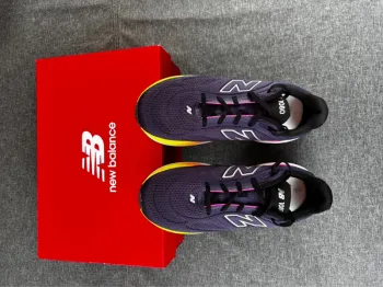 Used New Balance 1080 V15 bike — image 3 of 10
