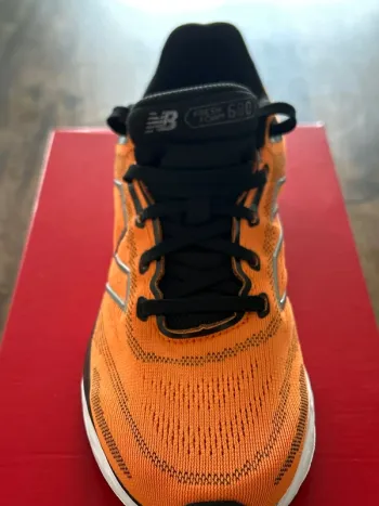 Used New Balance M680 R08 bike — image 3 of 7