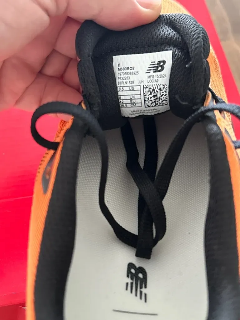 Used New Balance M680 R08 bike — image 2 of 7