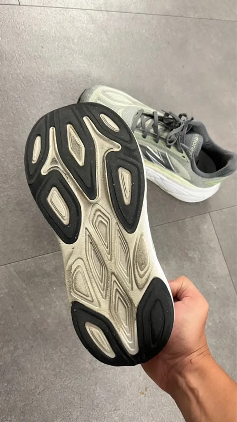 Used New Balance Fresh Foam X More V5 bike — image 3 of 9