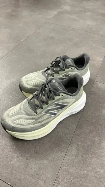 Used New Balance Fresh Foam X More V5 Running Shoes