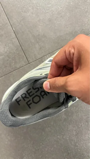Used New Balance Fresh Foam X More V5 bike — image 5 of 9