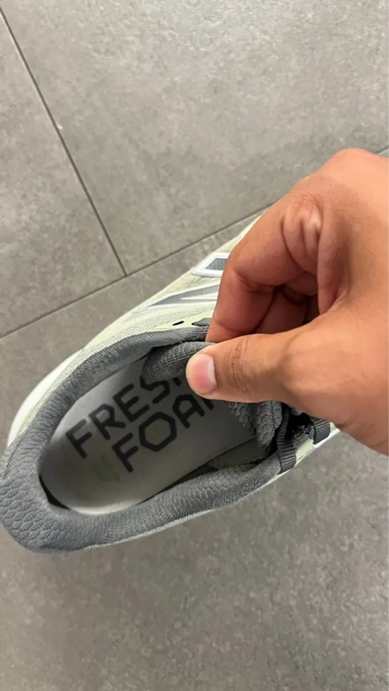 Used New Balance Fresh Foam X More V5 bike — image 5 of 9