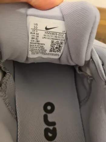 Used Nike Vomero 18 bike — image 6 of 15