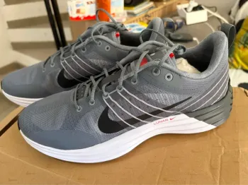 Used Nike Lunatique Roma Running Shoes