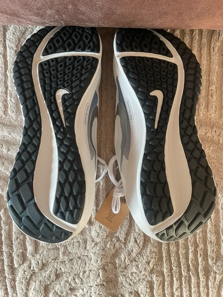 Used Nike Downshifter 13 bike — image 7 of 9