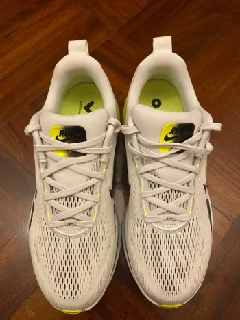Used Nike Vomero 18 bike — image 6 of 7