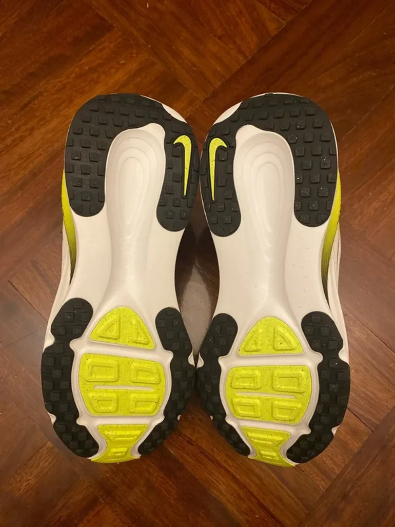 Used Nike Vomero 18 bike — image 4 of 7