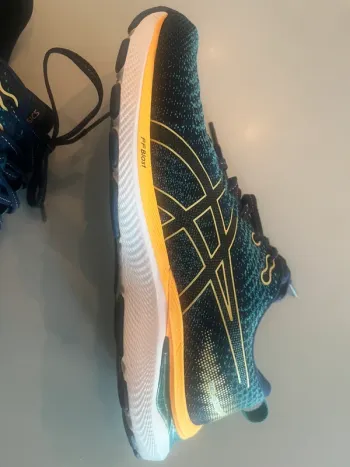 Použité Asics FFBlast bike — obrázek 3 z 7