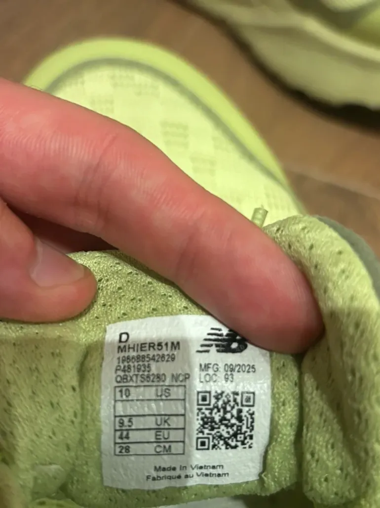 Used New Balance Hierro V9 bike — image 3 of 4