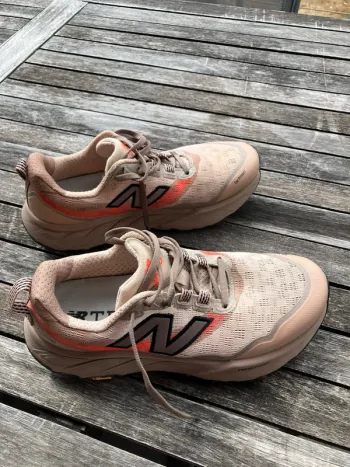 Used New Balance Fresh Foam X Hierro v9 bike — image 2 of 3