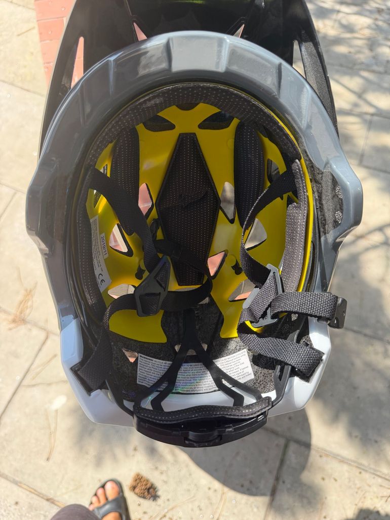 Used Alpinestars Casque 2020 bike — image 3 of 3