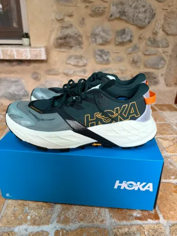 Used Hoka Speedgoat 7 bike — image 2 of 5