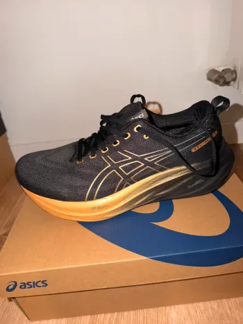 Asics Gel-Saiun 3 Running Shoes d'occasion