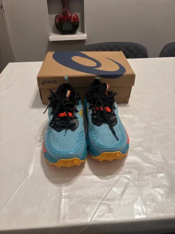 Asics Running Shoes bike d'occasion — image 7 sur 8
