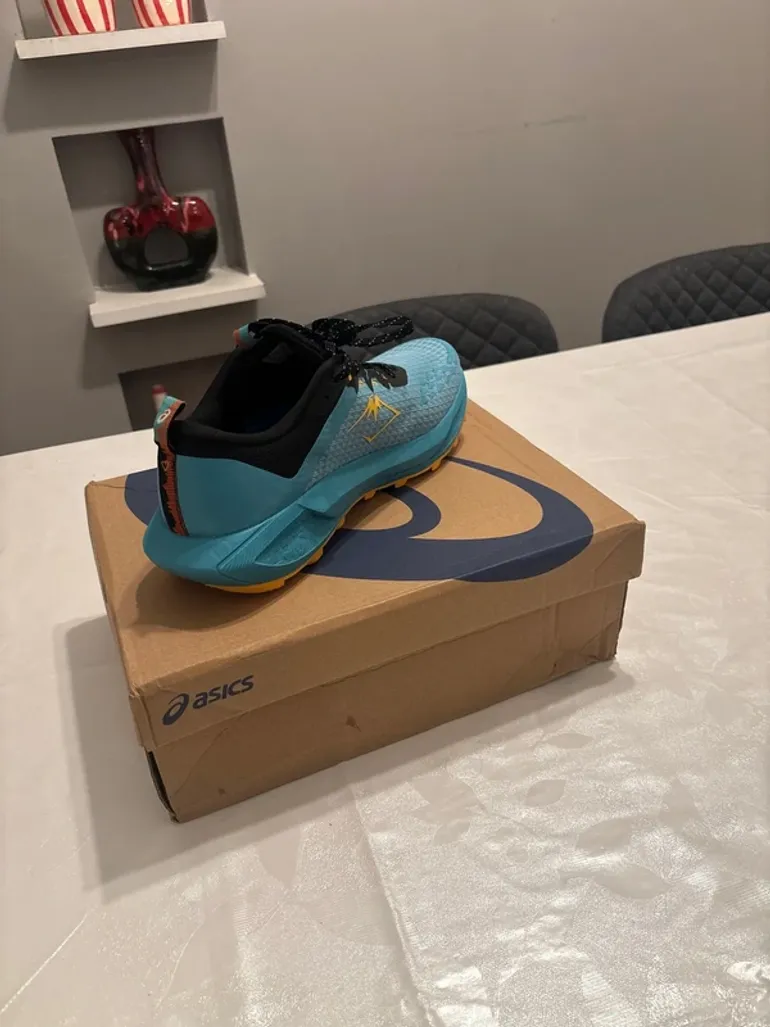 Asics Running Shoes bike d'occasion — image 4 sur 8