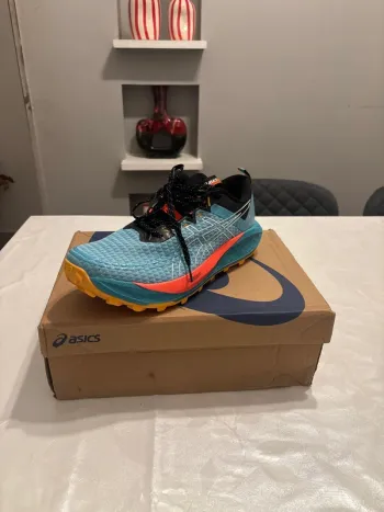 Asics Running Shoes bike d'occasion — image 2 sur 8
