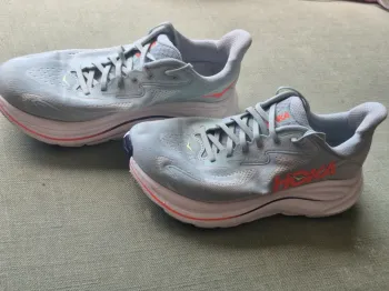 Gebrauchtes Hoka Clifton 10 Running Shoes
