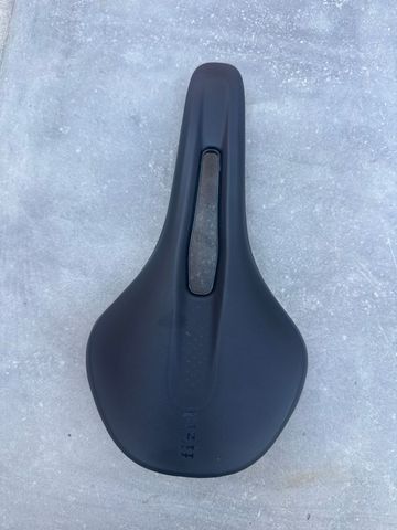 Fizik Vento Saddle 2024 Saddles & Seatposts usato