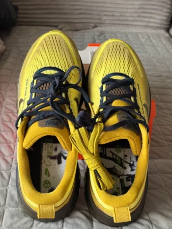 Używany Nike Vomero 18 SE bike — zdjęcie 2 z 10