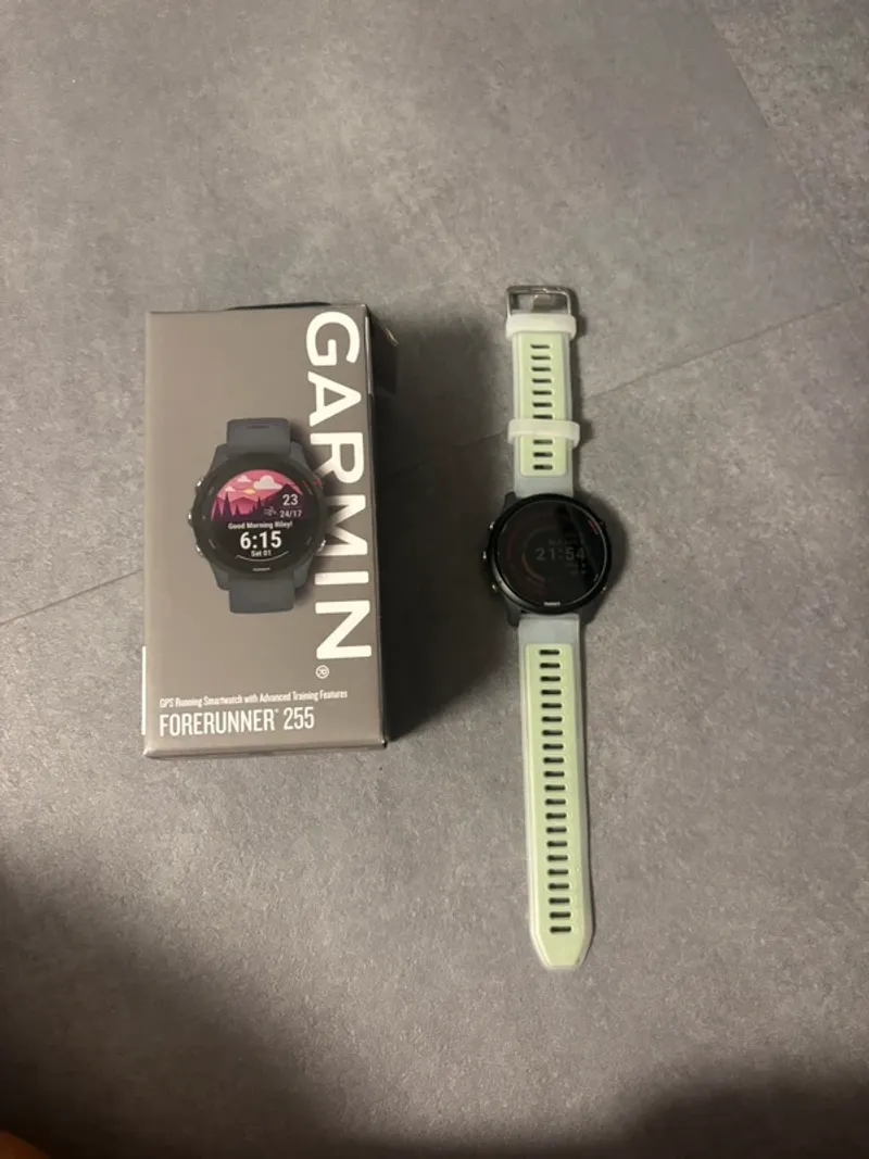 Used Garmin Forerunner 255 Electronics