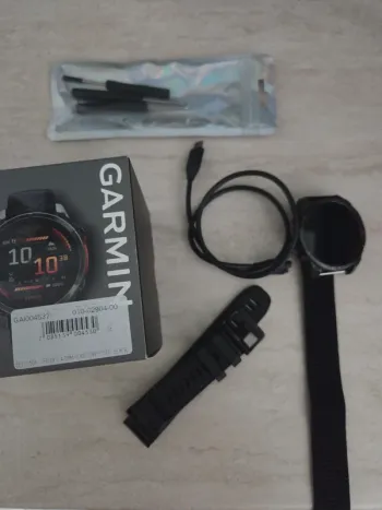Used Garmin fenix 8 47mm bike — image 6 of 9