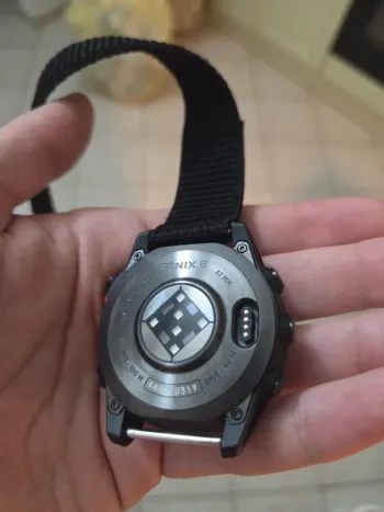 Used Garmin fenix 8 47mm bike — image 2 of 9