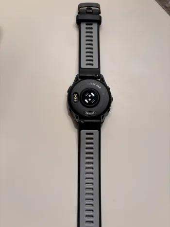 Used Garmin Forerunner 265 Music bike — image 2 of 6