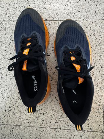 Used Asics NOVABLAST 5 LITE-SHOW 2026 Running Shoes