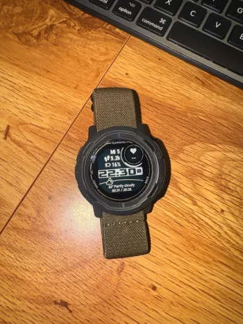 Used Garmin Instinct 2 Electronics