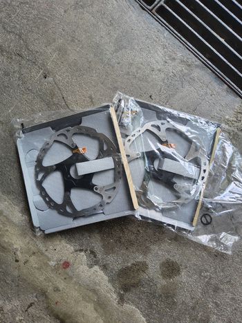 Shimano RT76 Brake Rotor Brakes usato