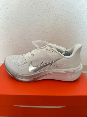 Použité Pegasus Air Zoom Running Shoes