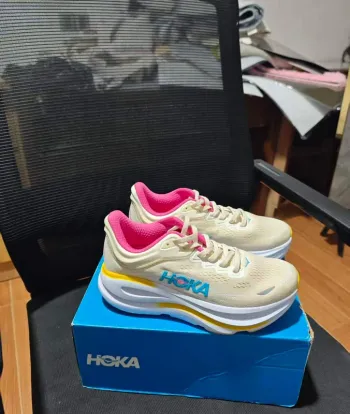 Used Hoka Bondi 9 Running Shoes