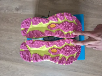 Used Hoka Speedgoat 6 W bike — image 2 of 8