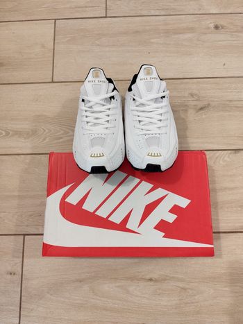 Used Nike Shox R4 Running Shoes