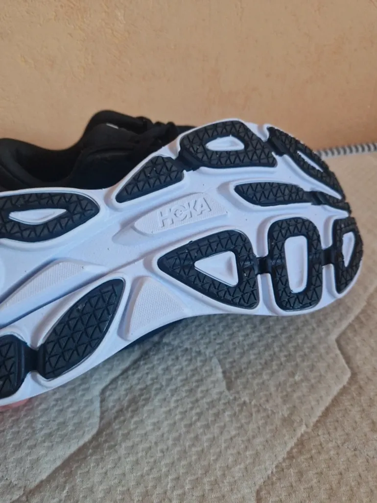 Used Hoka Running Shoes bike — image 3 of 5