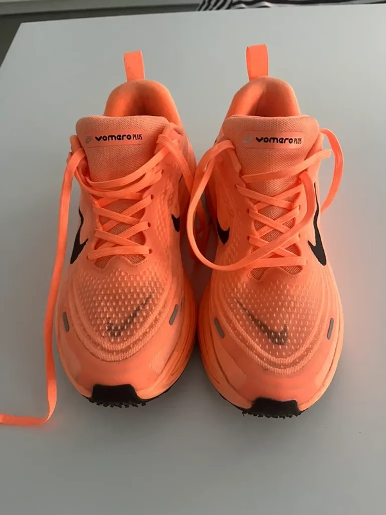 Used Nike Vomero Plus bike — image 2 of 8