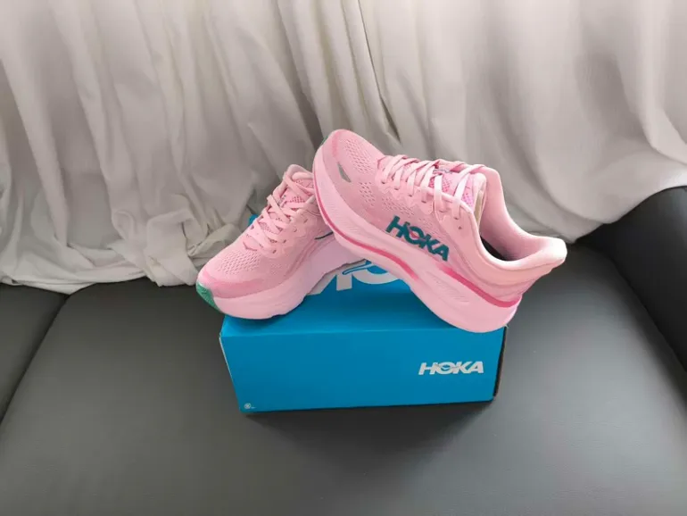 Used Hoka Running Shoes bike — image 4 of 5