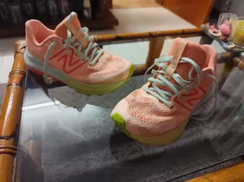 Used New Balance DynaSoft Nitrel v5 bike — image 2 of 8