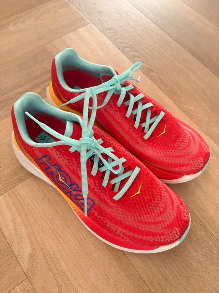 Used Hoka Mach X bike — image 2 of 5