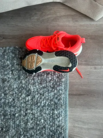 Nike ZoomX Running Shoes usato