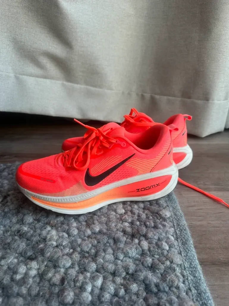 Brugt Nike ZoomX bike — billede 2 af 4