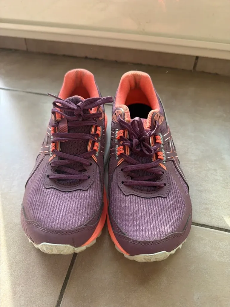 Tweedehands Asics Running Shoes bike — afbeelding 2 van 5