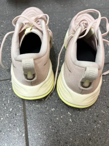 Used Asics Cumulus 27 bike — image 3 of 7