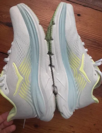 Hoka Clifton 11 Running Shoes usato