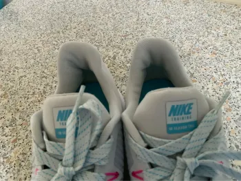 Nike Laufschuhe Gr. 40, 5 bike usato — immagine 6 di 10
